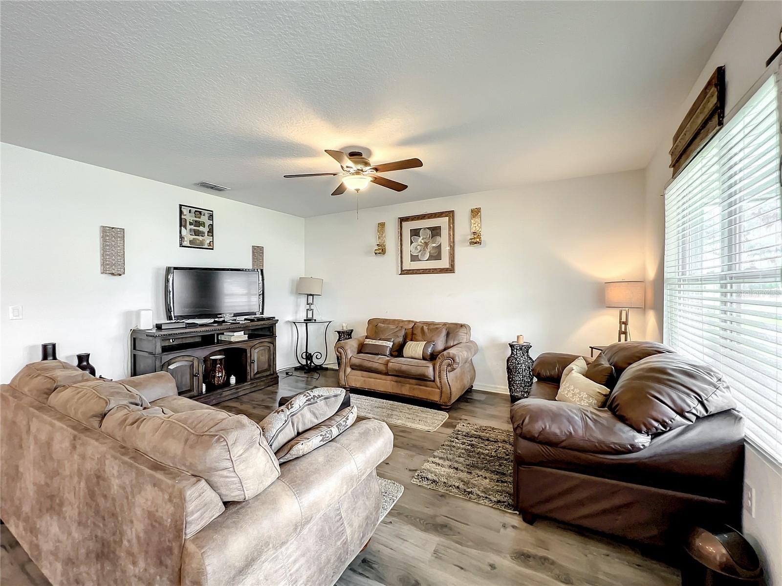 10547 BURLWOOD DR — photo 11