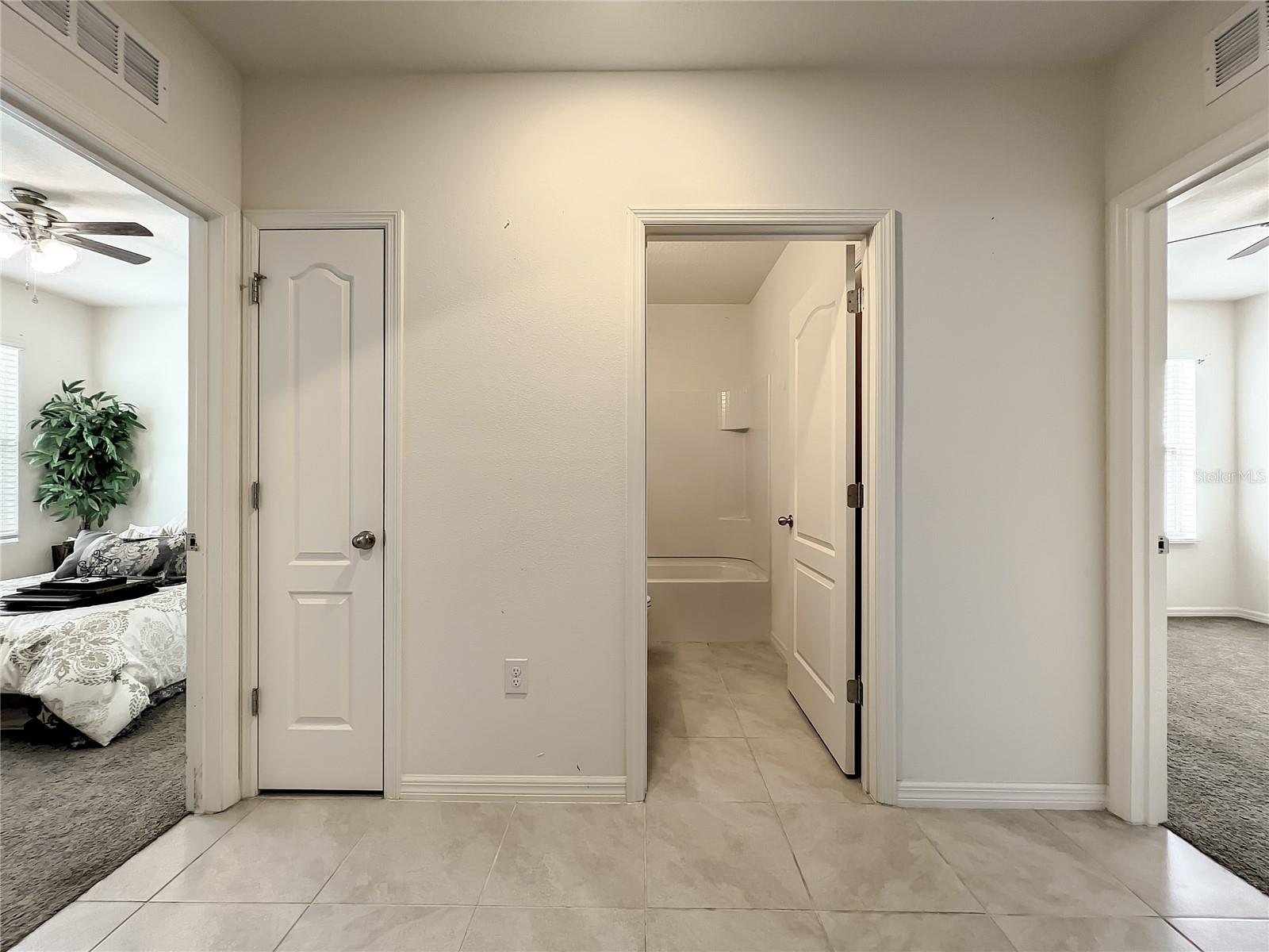 10547 BURLWOOD DR — photo 25