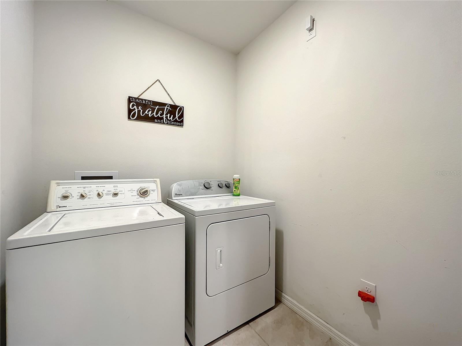 10547 BURLWOOD DR — photo 36