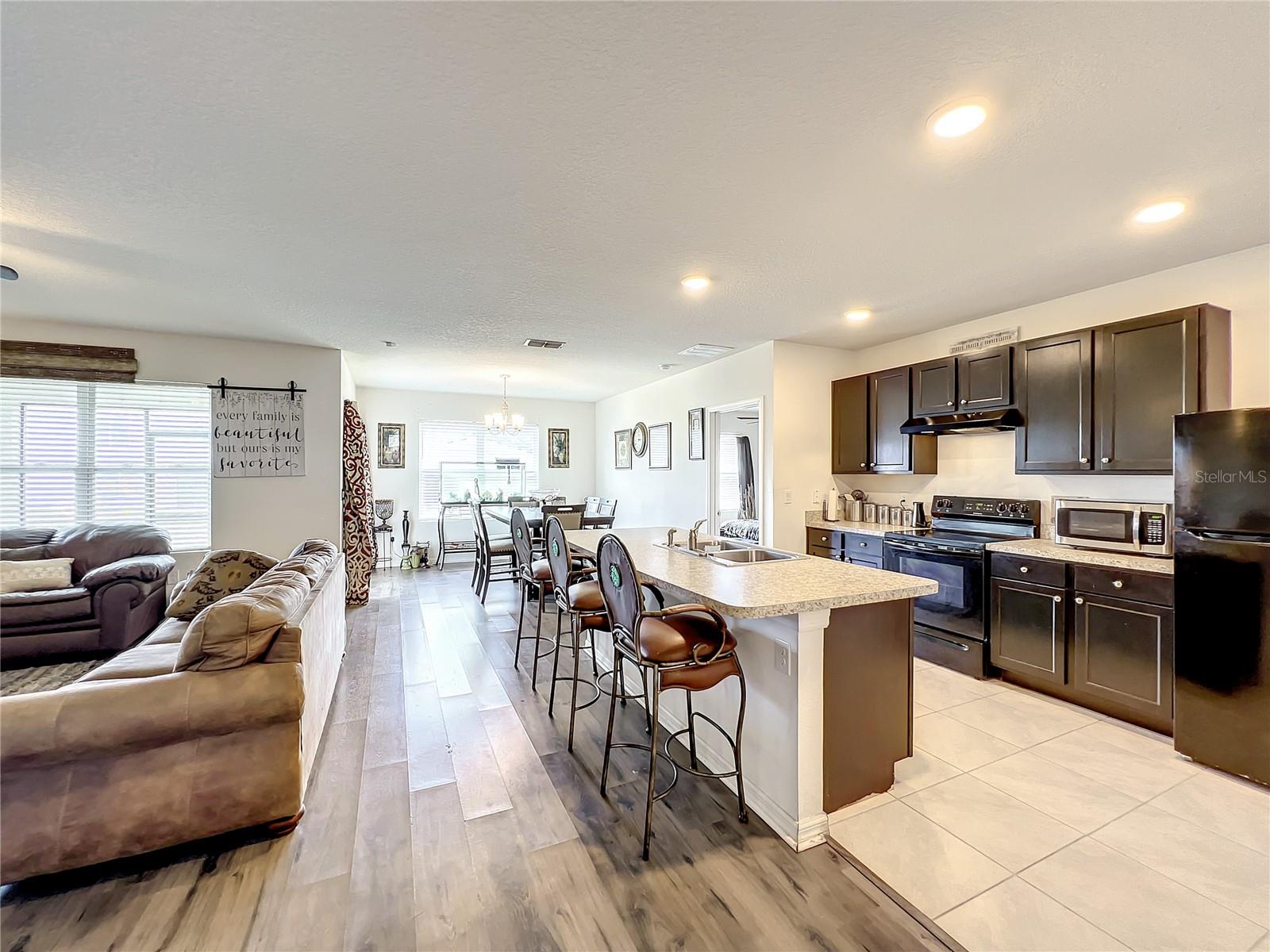 10547 BURLWOOD DR — photo 46