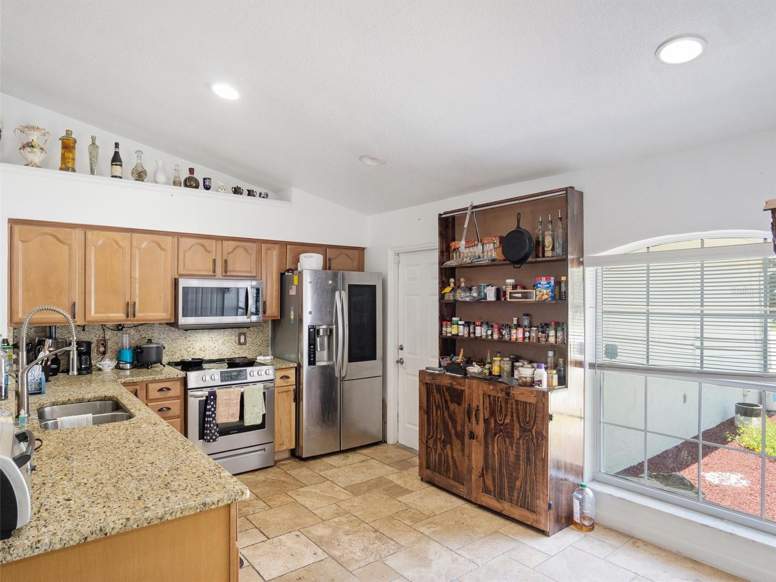 16290 SW 17TH AVE — photo 8
