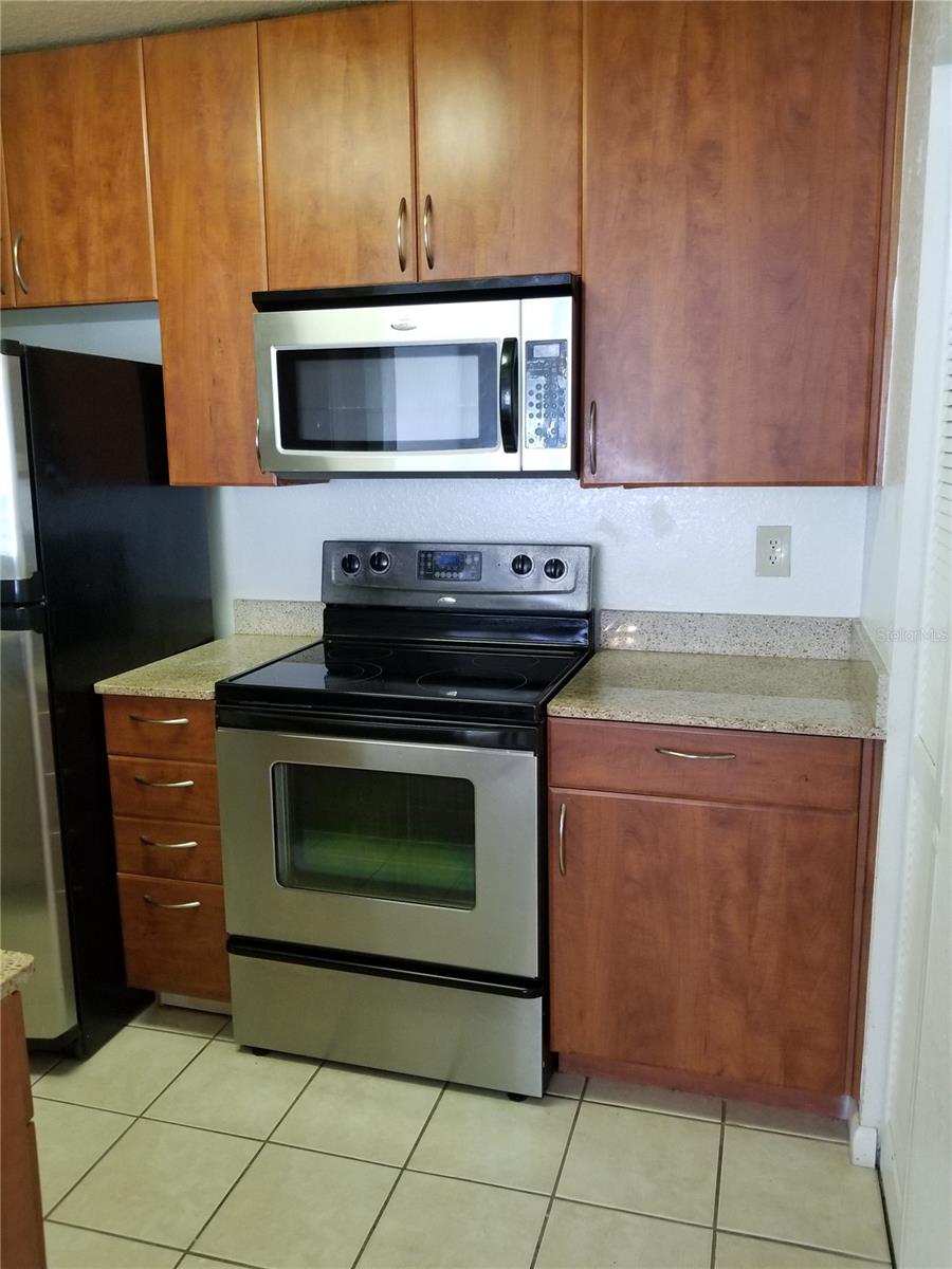 11514 WESTWOOD BLVD #413 — photo 4
