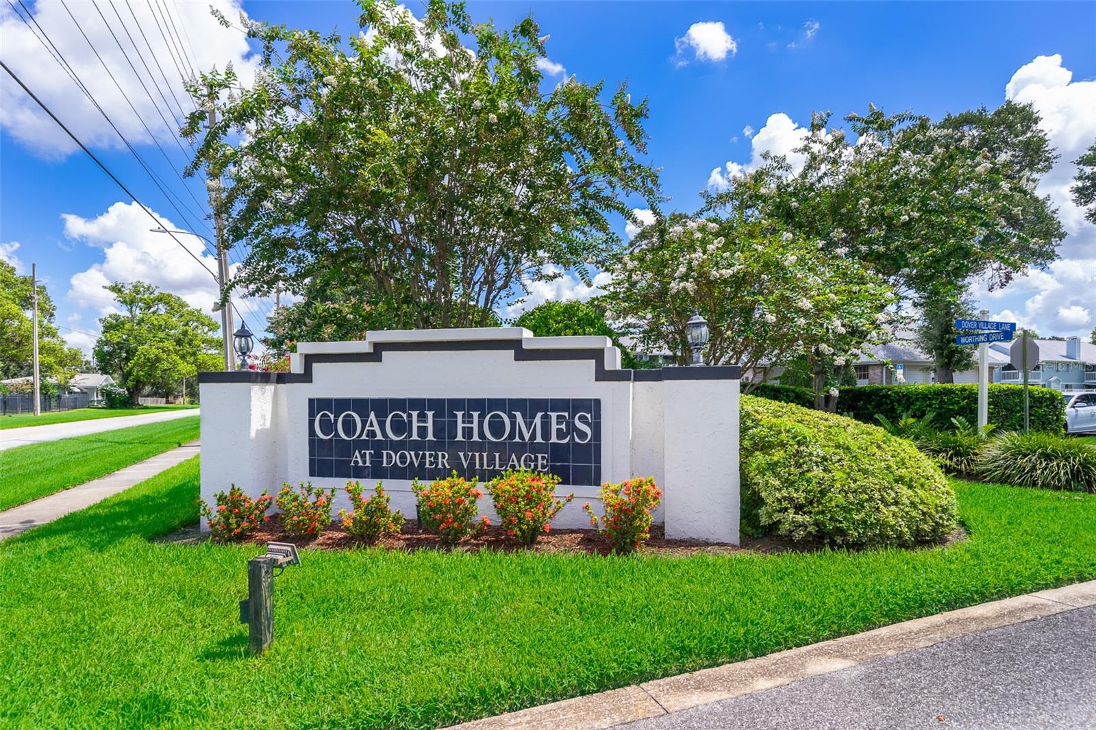 5301 WHITE CLIFF LN #1005 — photo 4