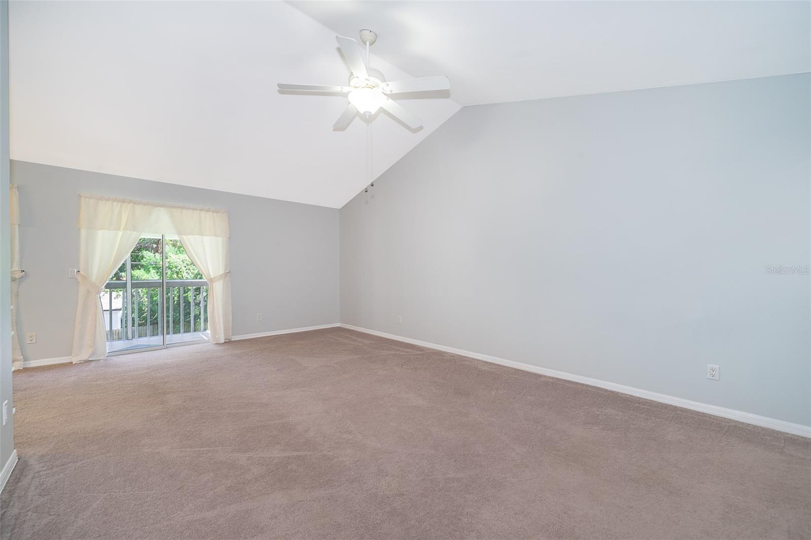 5301 WHITE CLIFF LN #1005 — photo 10