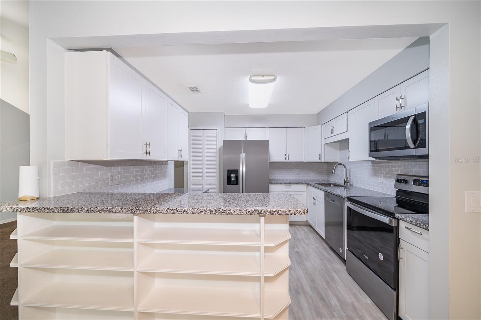 5301 WHITE CLIFF LN #1005 — photo 15