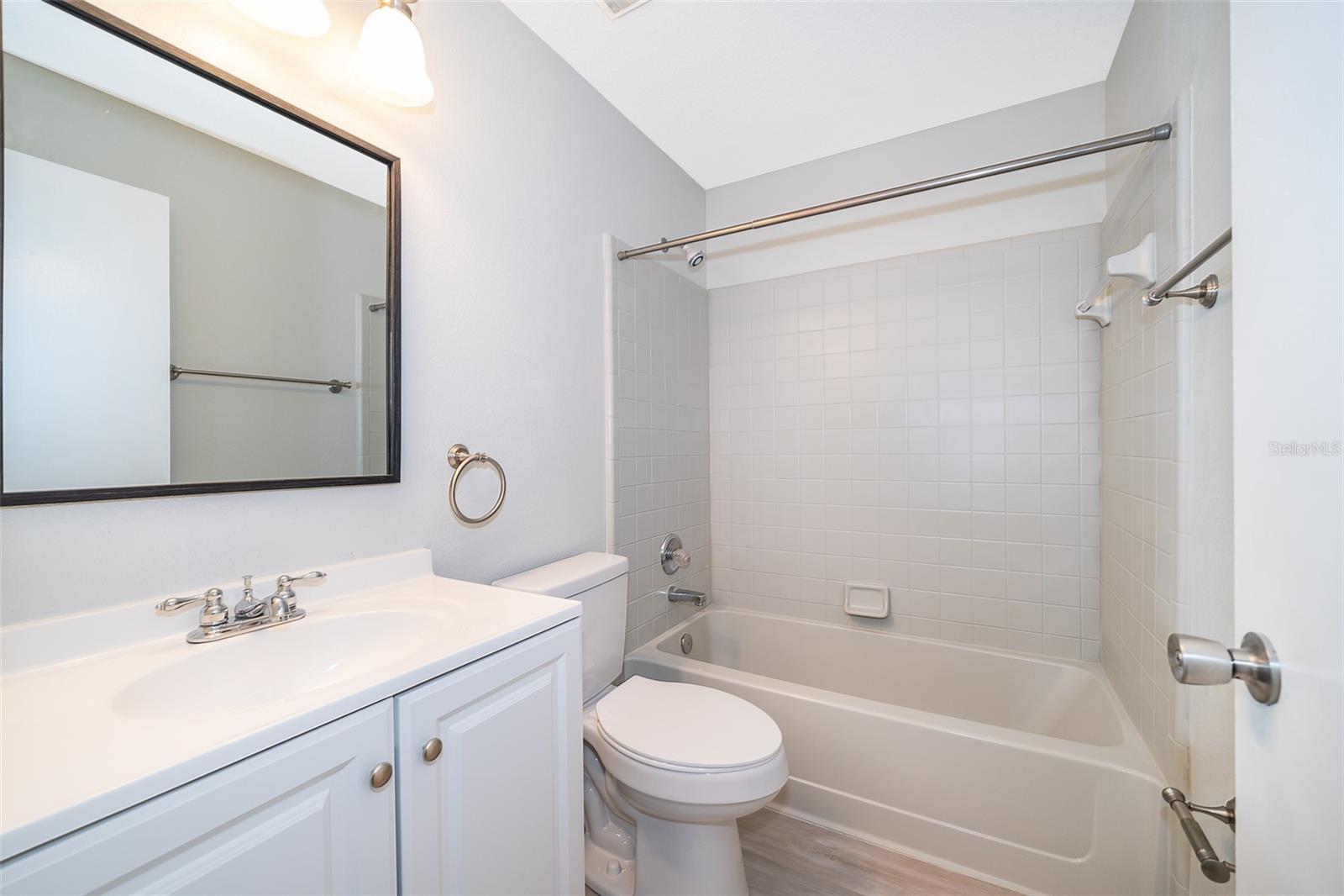 5301 WHITE CLIFF LN #1005 — photo 18