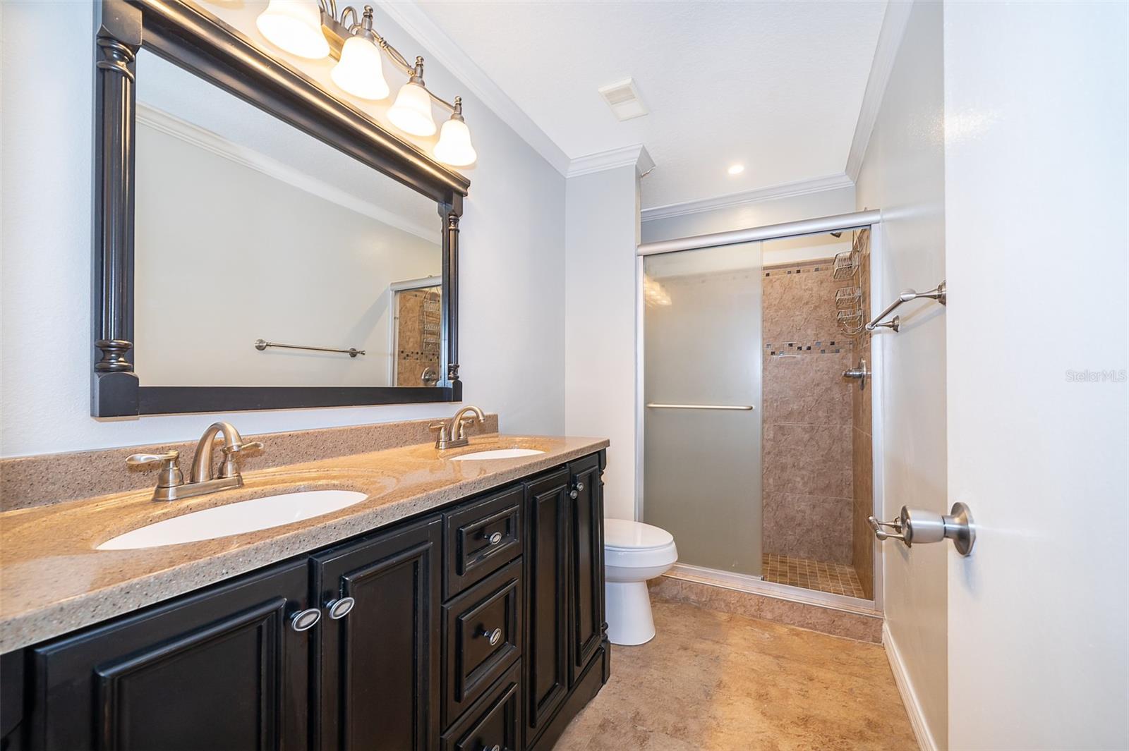 5301 WHITE CLIFF LN #1005 — photo 22
