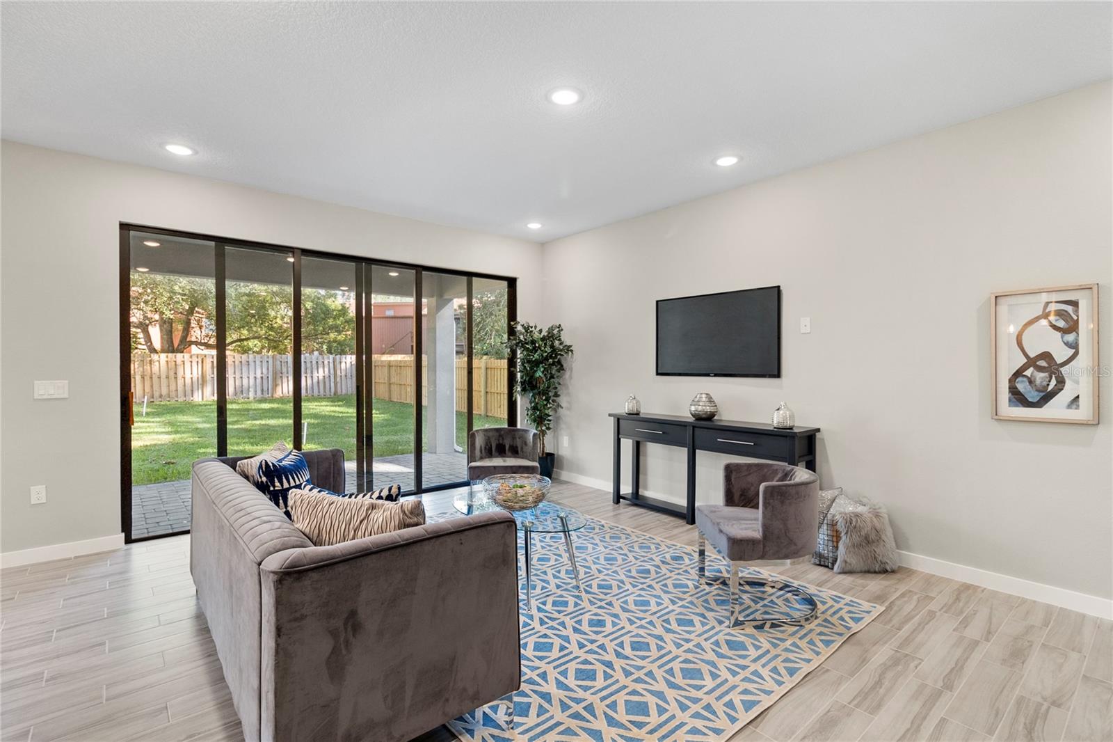 2719 KEYSTONE DR — photo 11