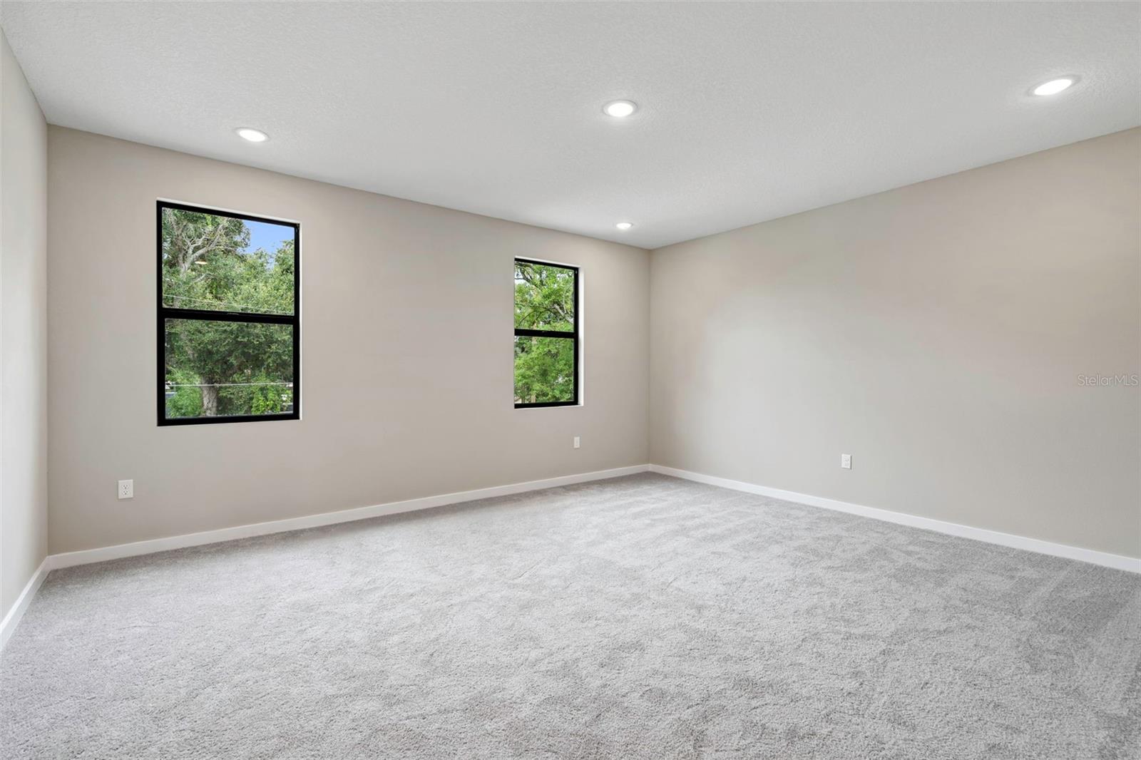 2719 KEYSTONE DR — photo 28