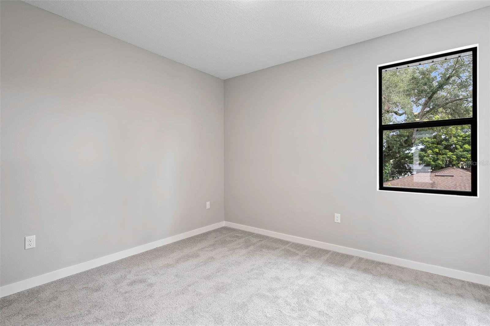 2719 KEYSTONE DR — photo 30