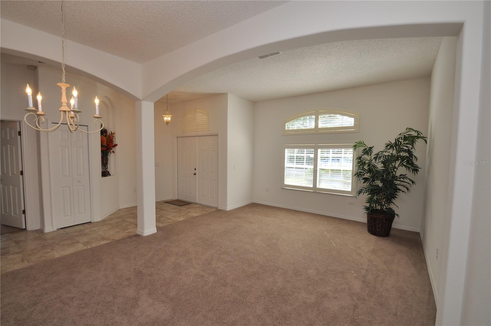 192 PINE GROVE DR — photo 4