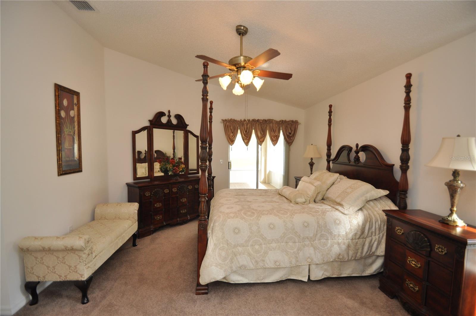 192 PINE GROVE DR — photo 12