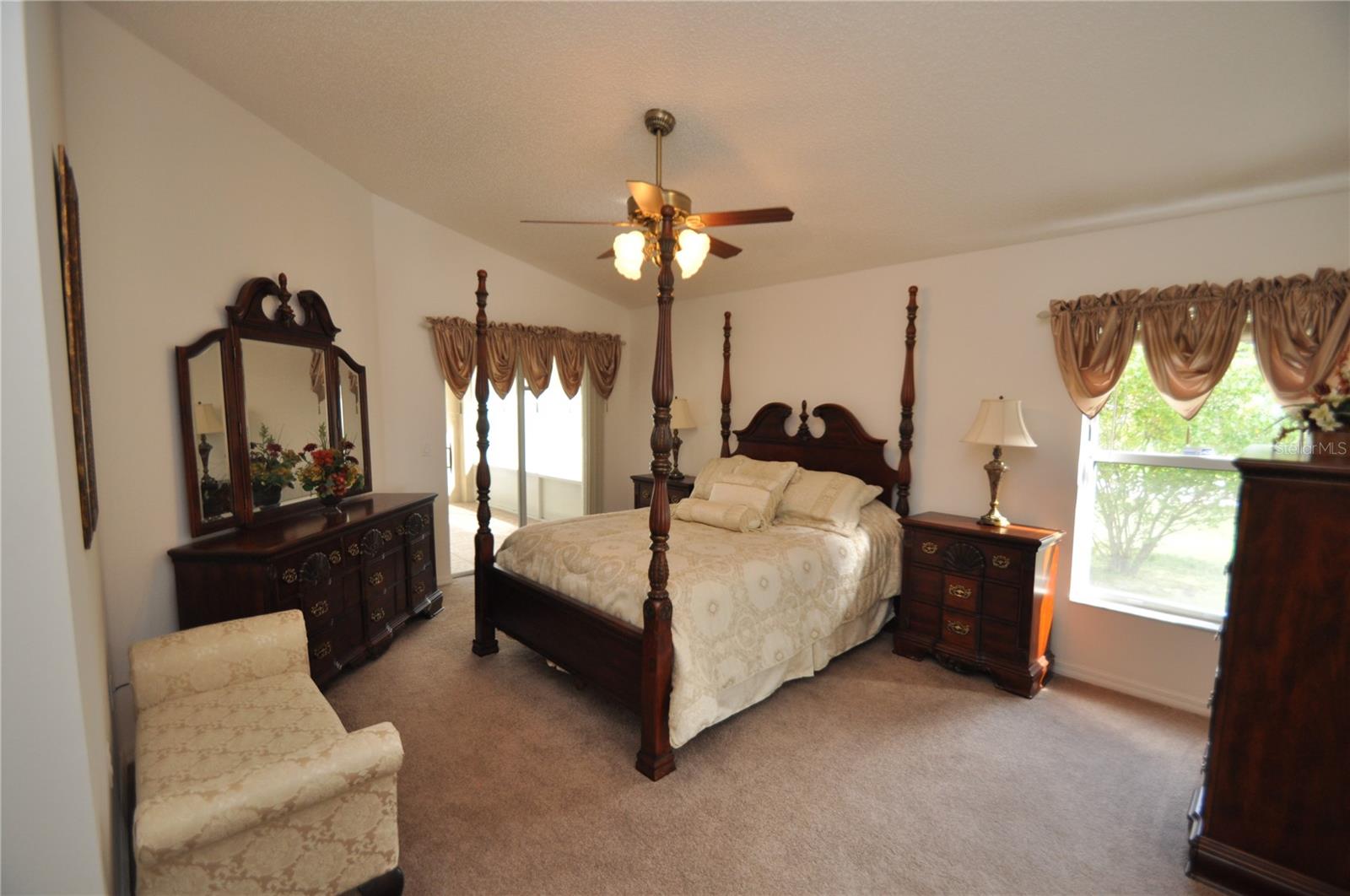 192 PINE GROVE DR — photo 13