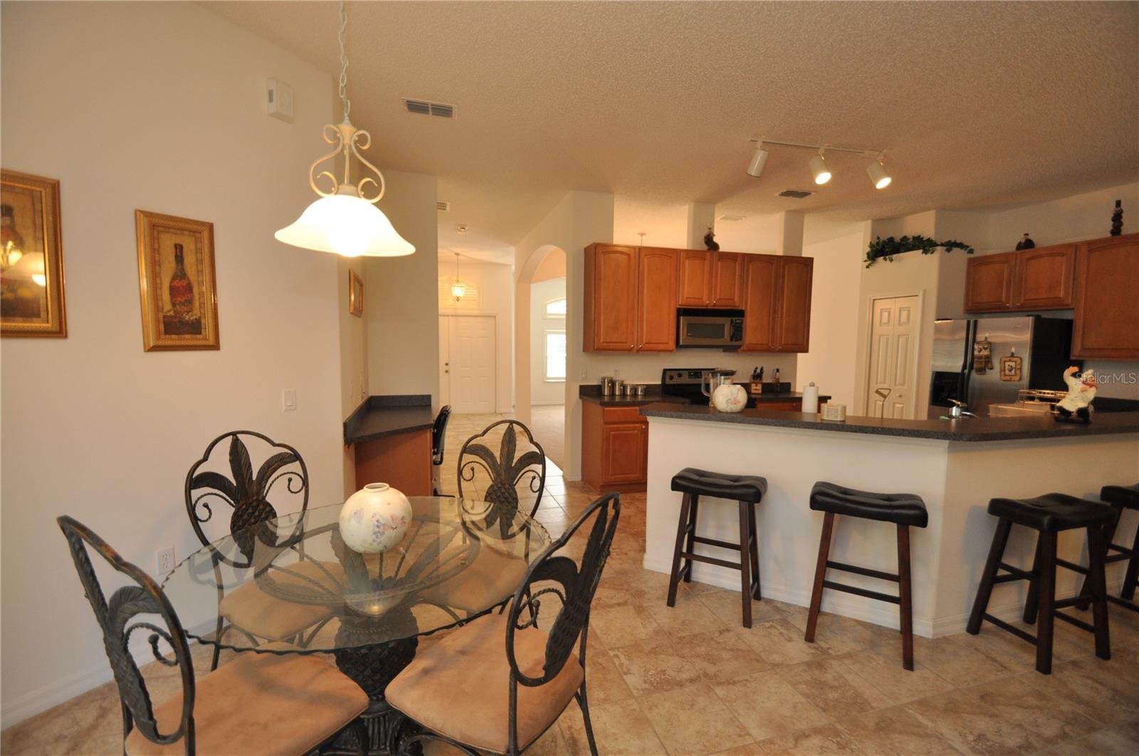 192 PINE GROVE DR — photo 5