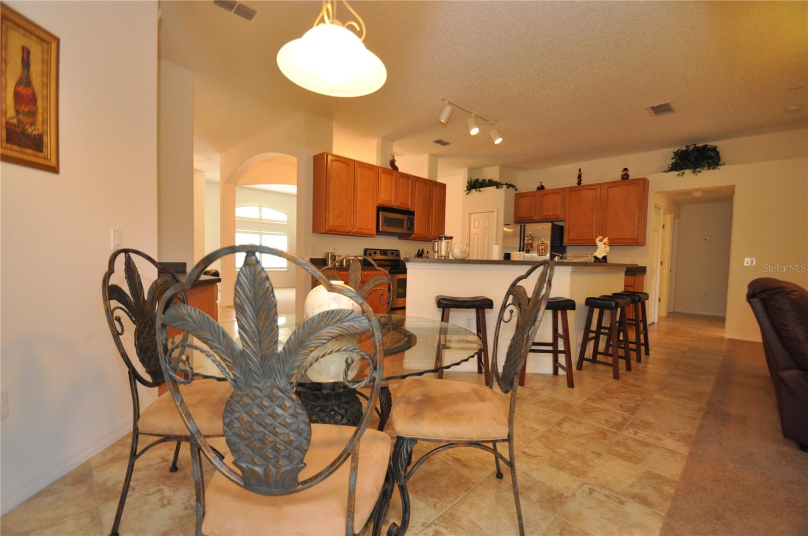 192 PINE GROVE DR — photo 9
