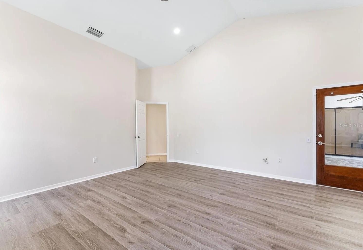 1302 83RD ST NW — photo 3