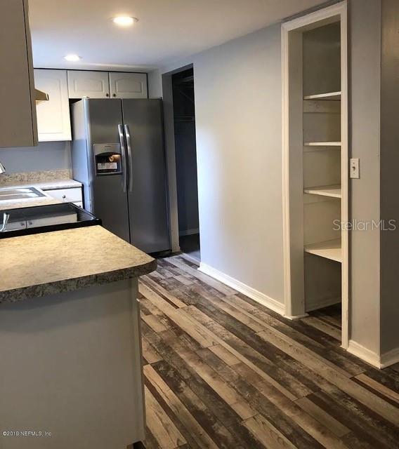 2300 TWELVE OAKS DR #J6 — photo 5