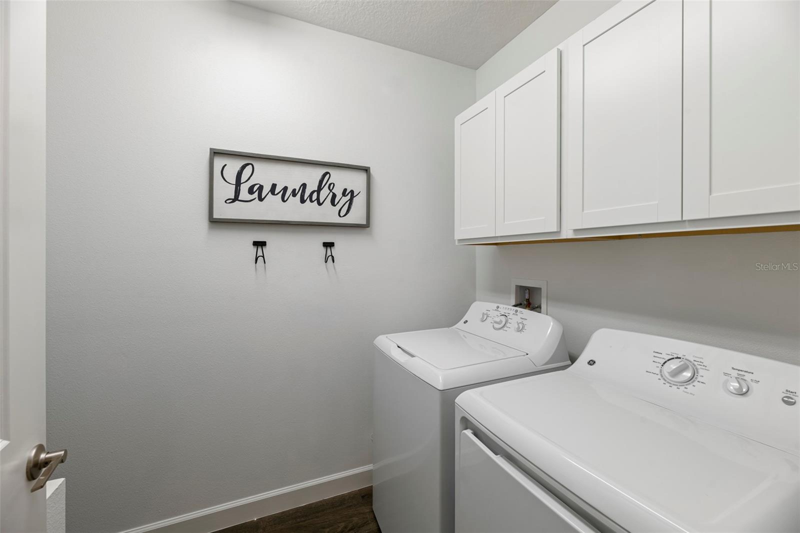 17318 HOLLY WELL AVE — photo 9