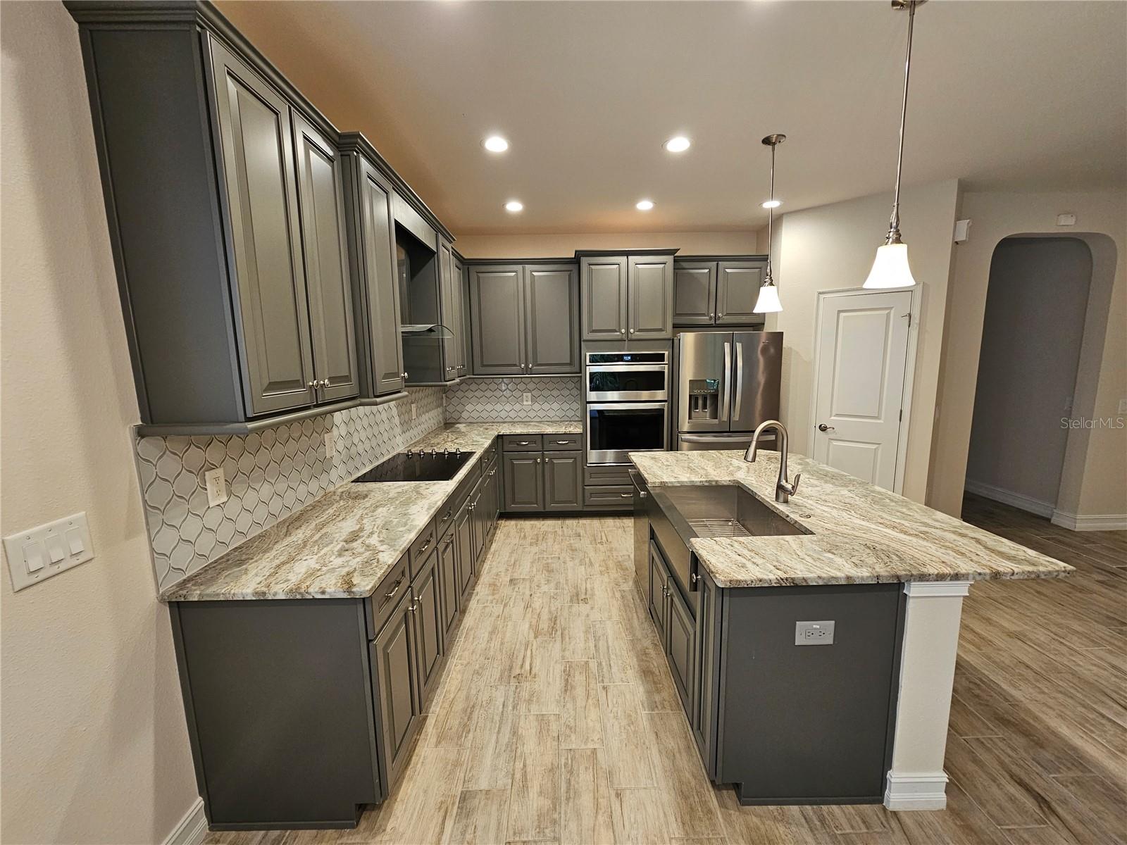 16320 HYDE MANOR DR — photo 13