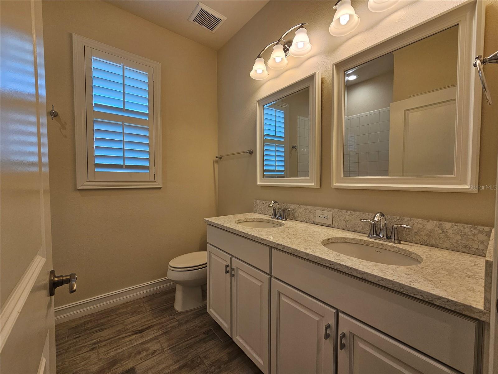 16320 HYDE MANOR DR — photo 30