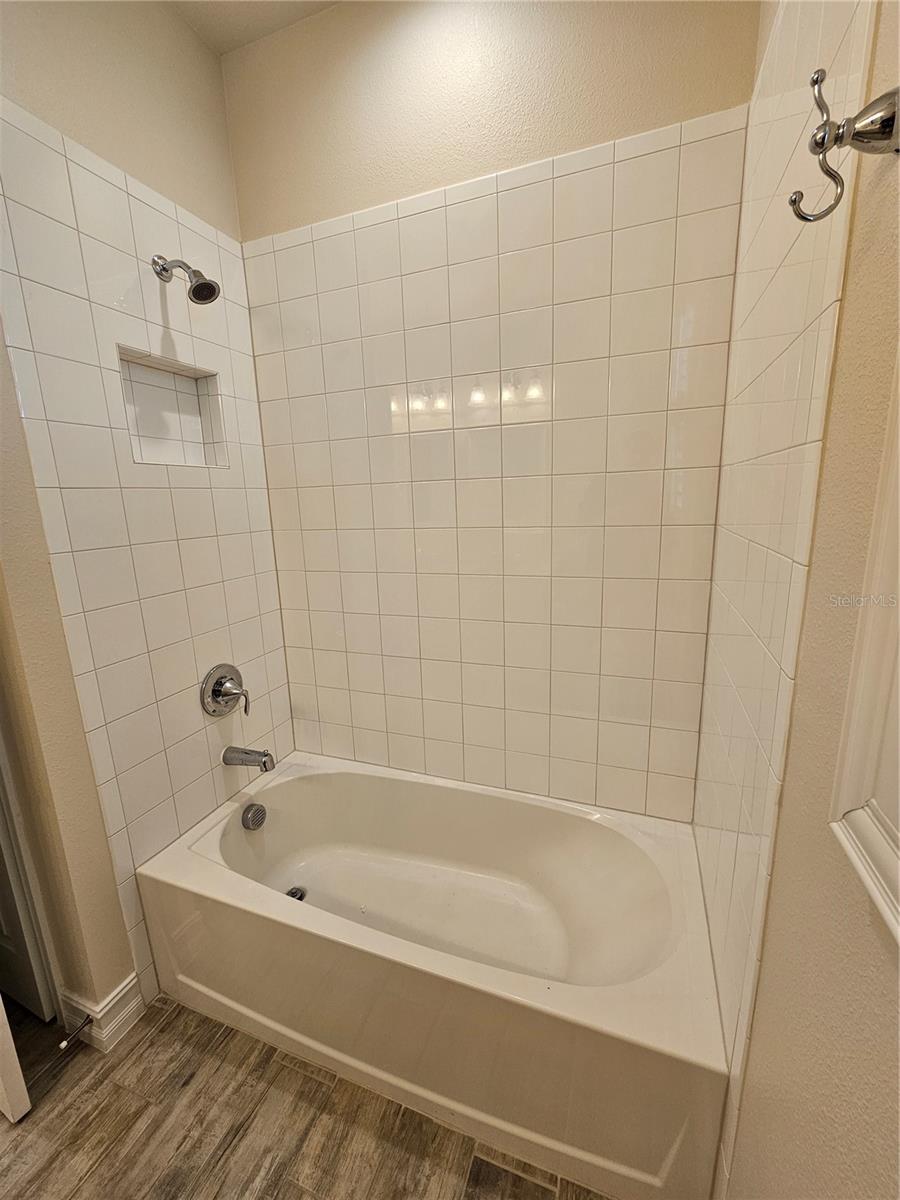 16320 HYDE MANOR DR — photo 31
