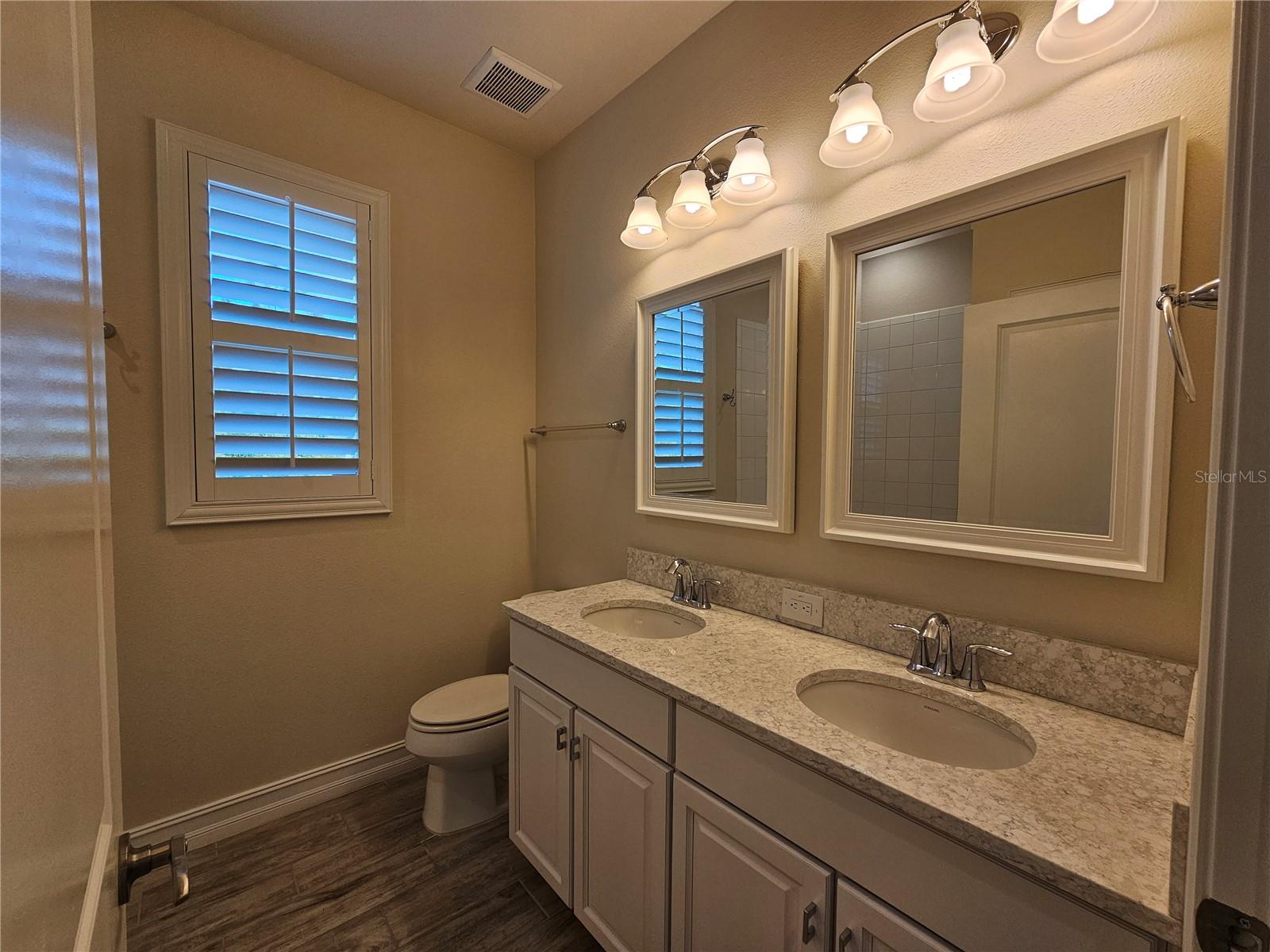 16320 HYDE MANOR DR — photo 33