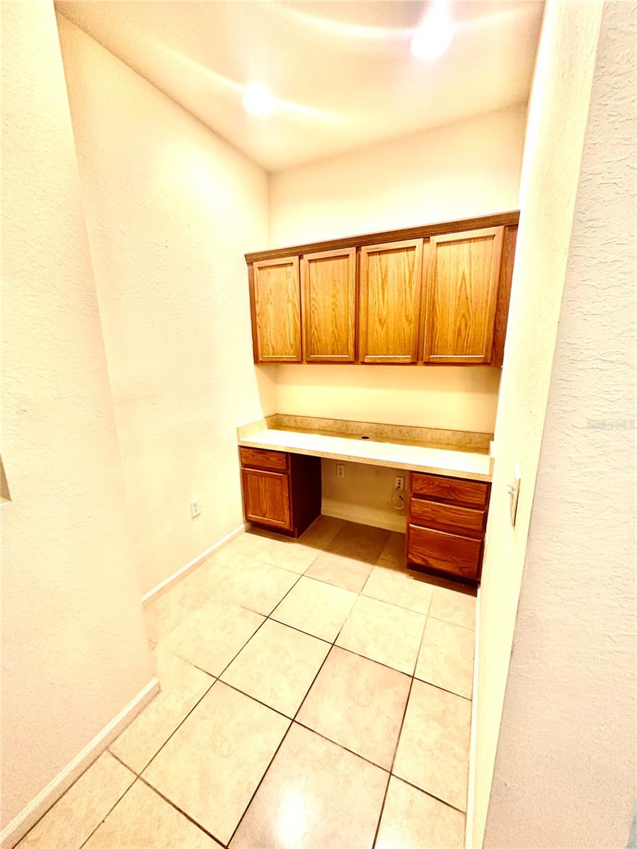 3008 ASHLAND LN S — photo 10