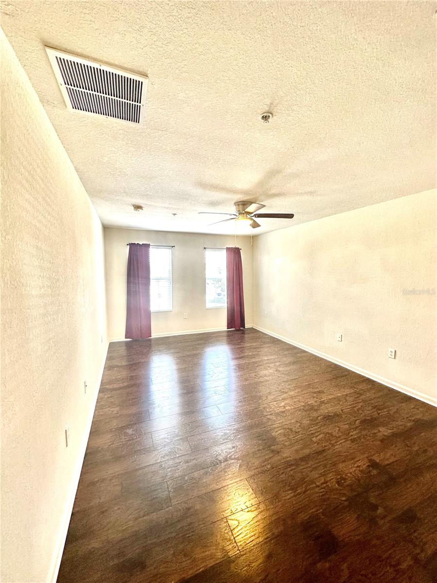 3008 ASHLAND LN S — photo 11