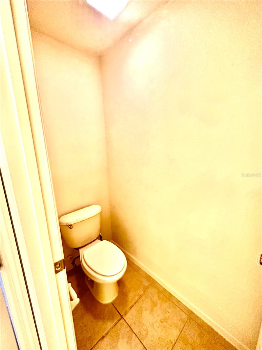 3008 ASHLAND LN S — photo 13