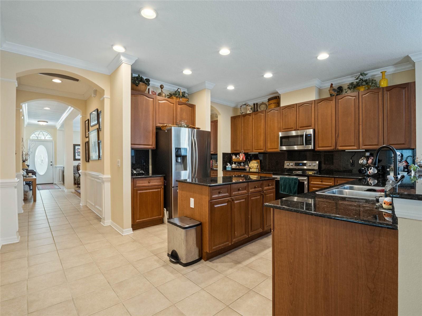 7011 NOBLETON DR — photo 9