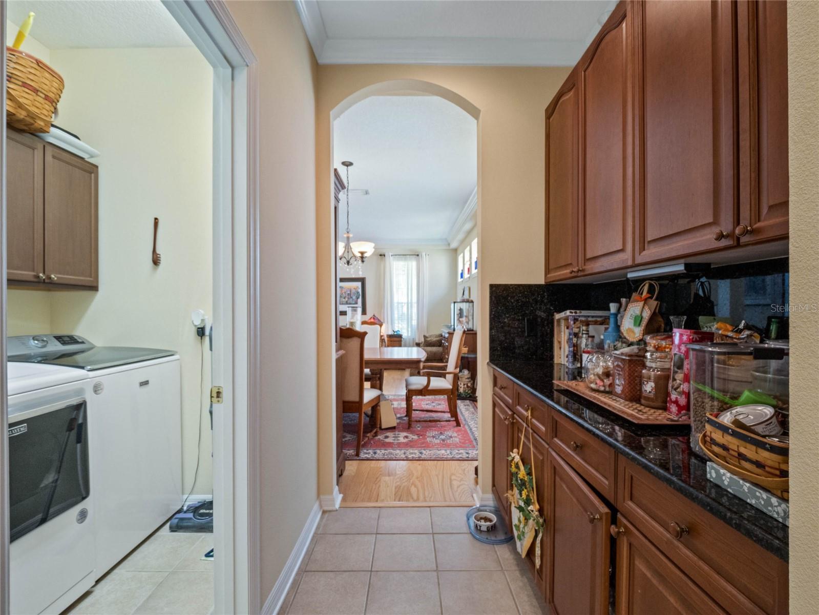 7011 NOBLETON DR — photo 12