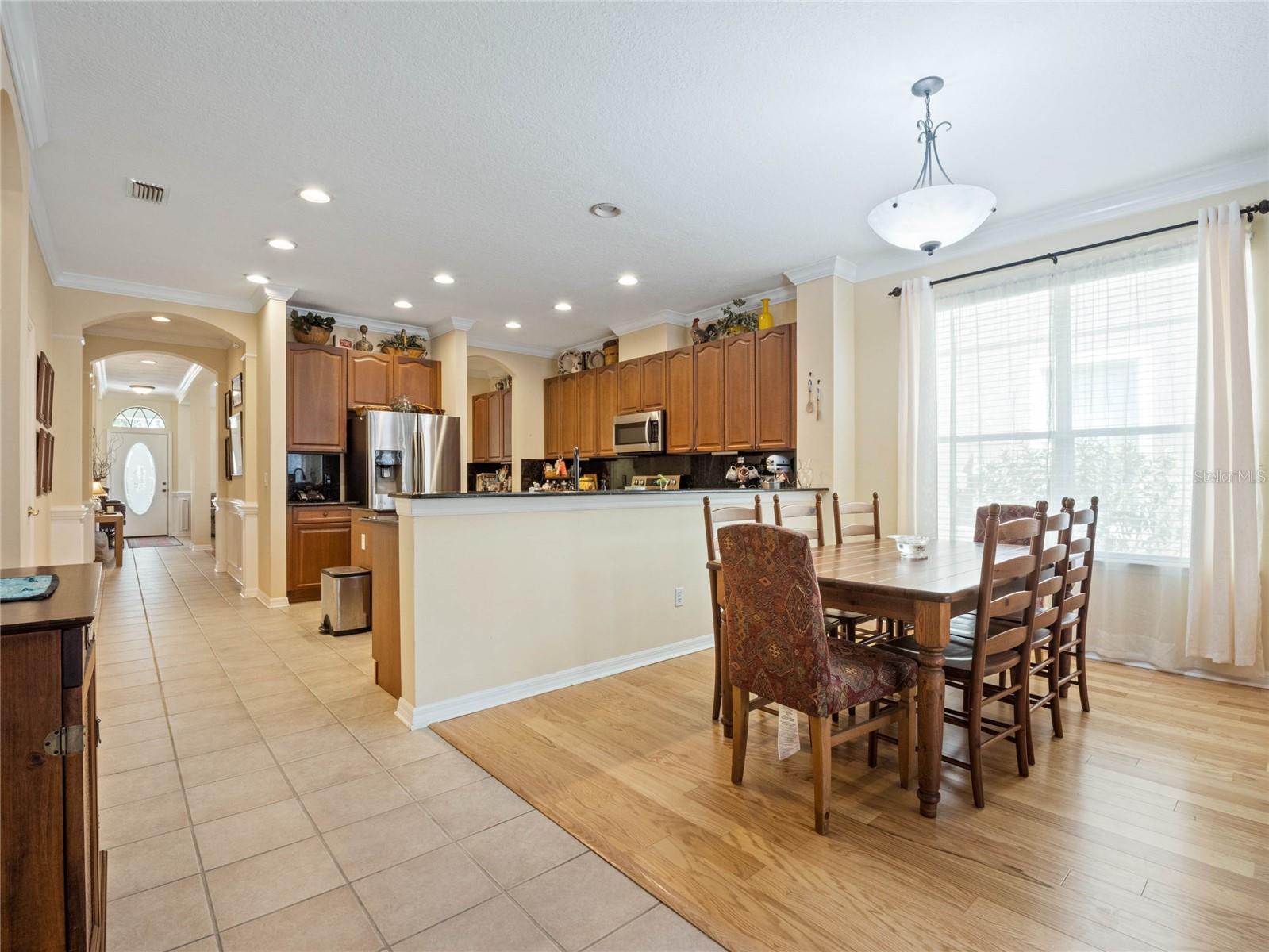 7011 NOBLETON DR — photo 15