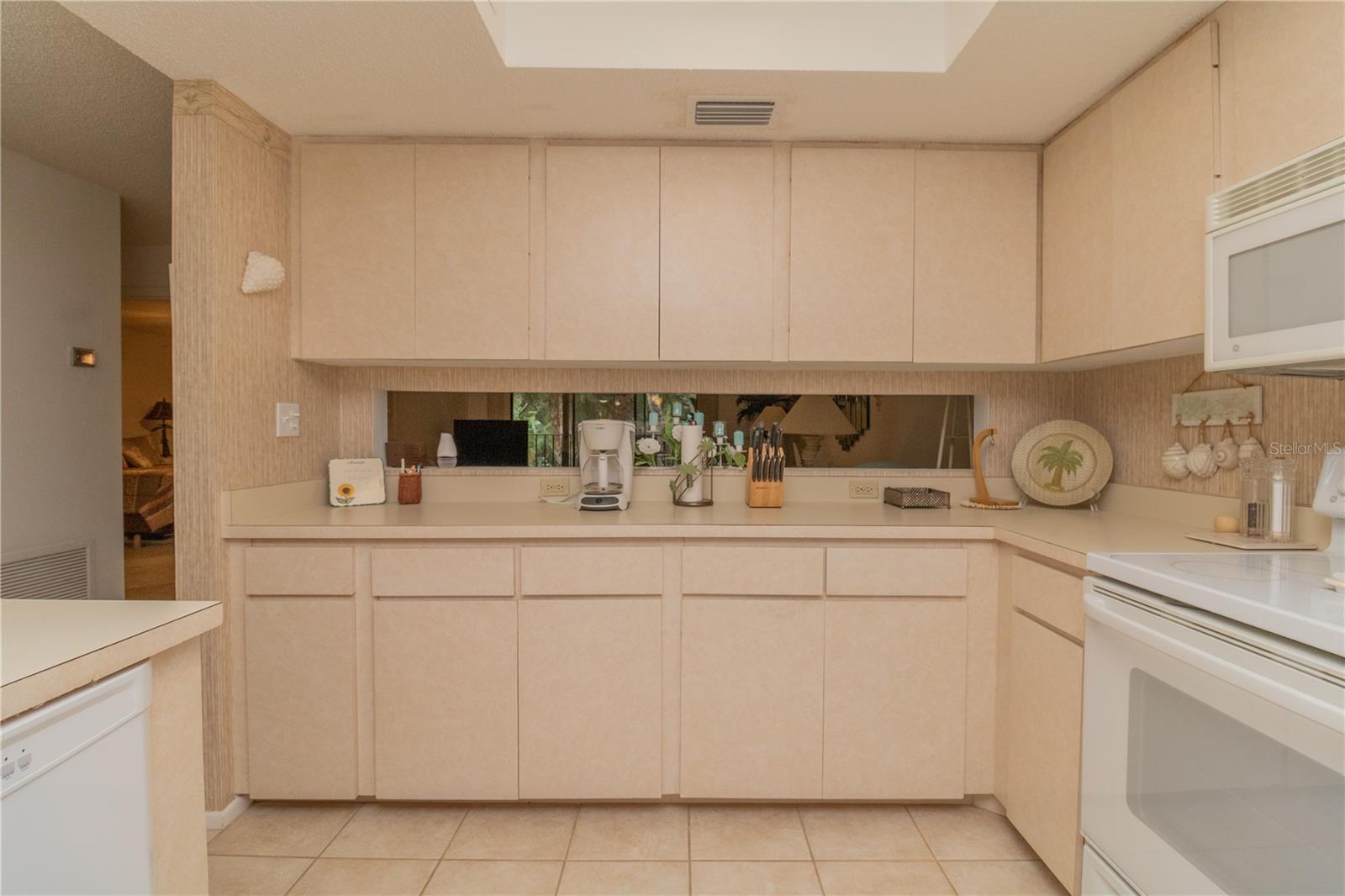 3805 SUN EAGLE LN #208 — photo 12