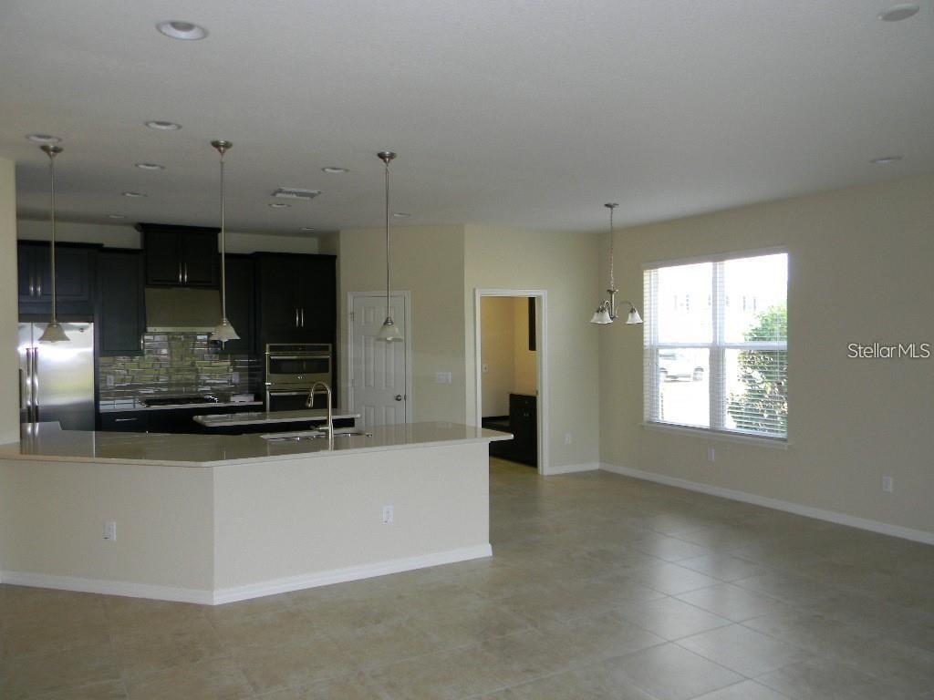 5729 SUNFLOWER CIR — photo 3