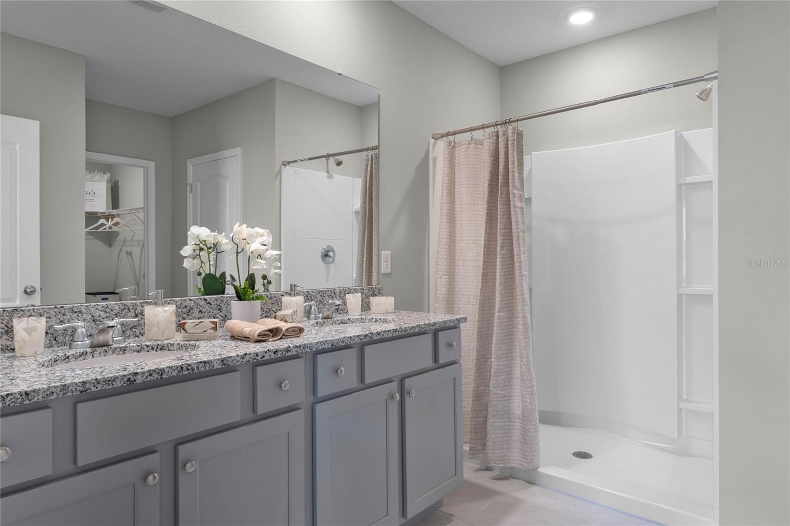 679 LAZIO CIR — photo 20
