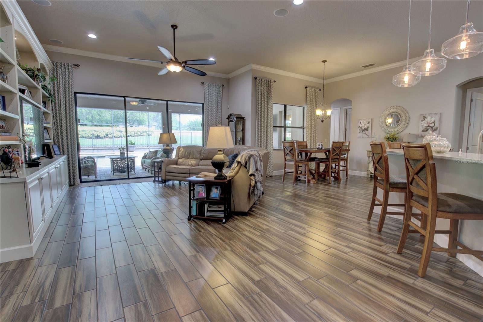 5769 SAYBROOK CIR — photo 4