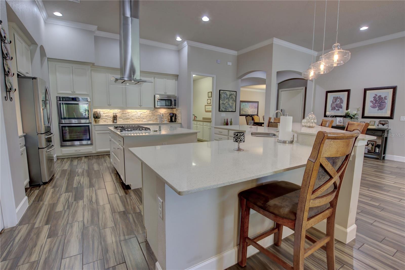 5769 SAYBROOK CIR — photo 8