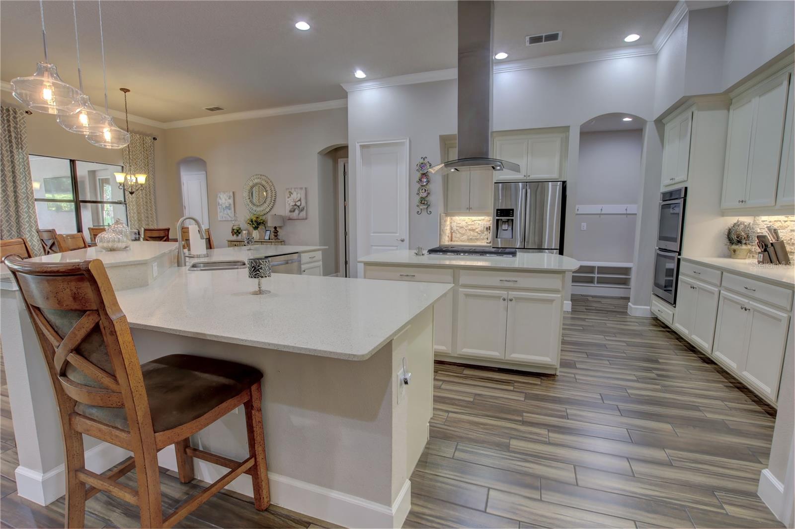 5769 SAYBROOK CIR — photo 10
