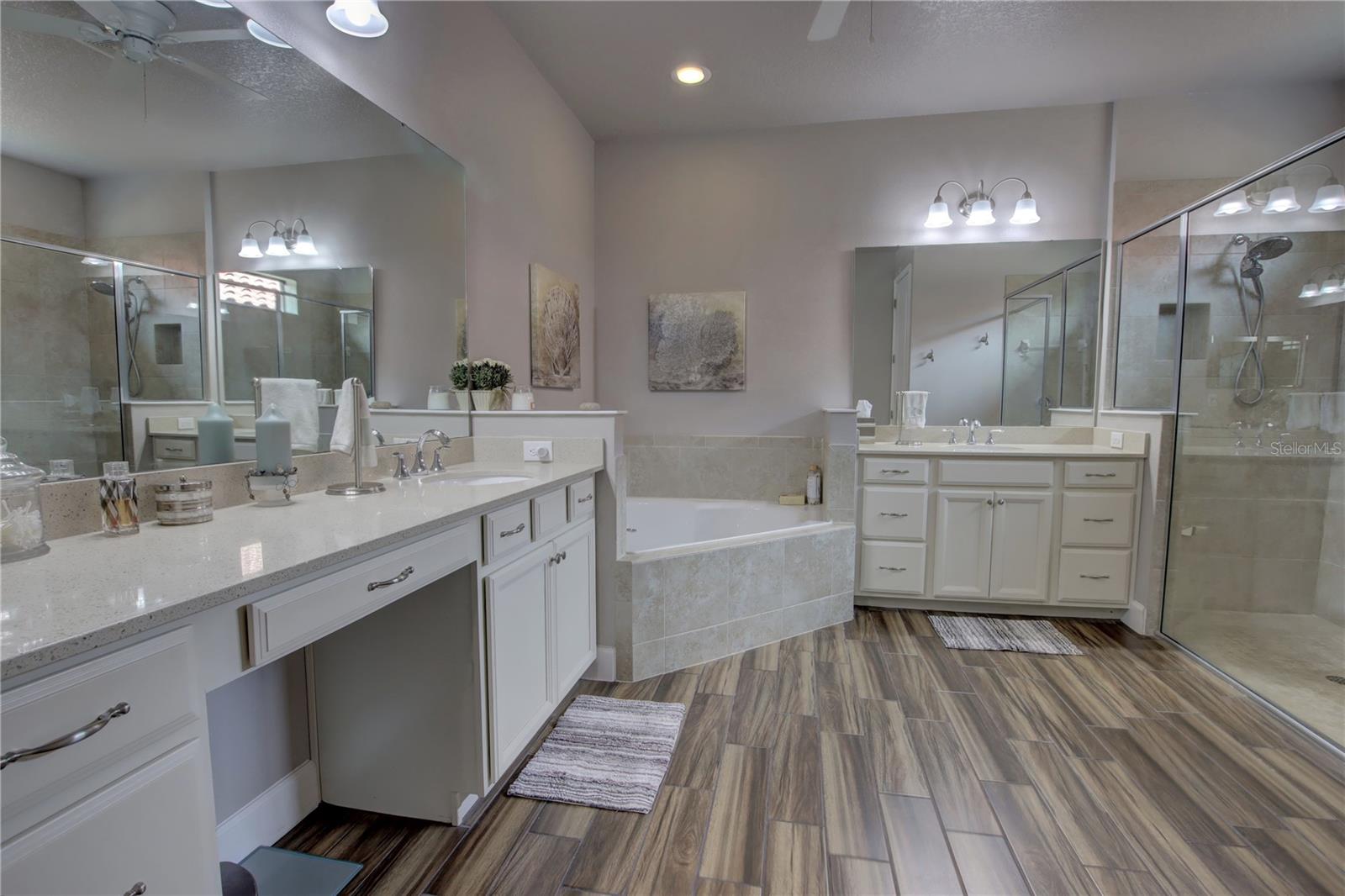 5769 SAYBROOK CIR — photo 20