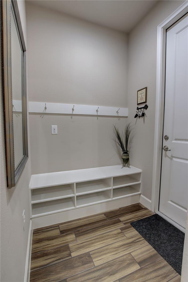 5769 SAYBROOK CIR — photo 32
