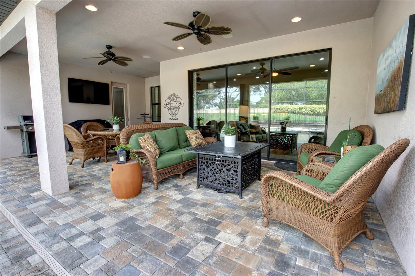 5769 SAYBROOK CIR — photo 33