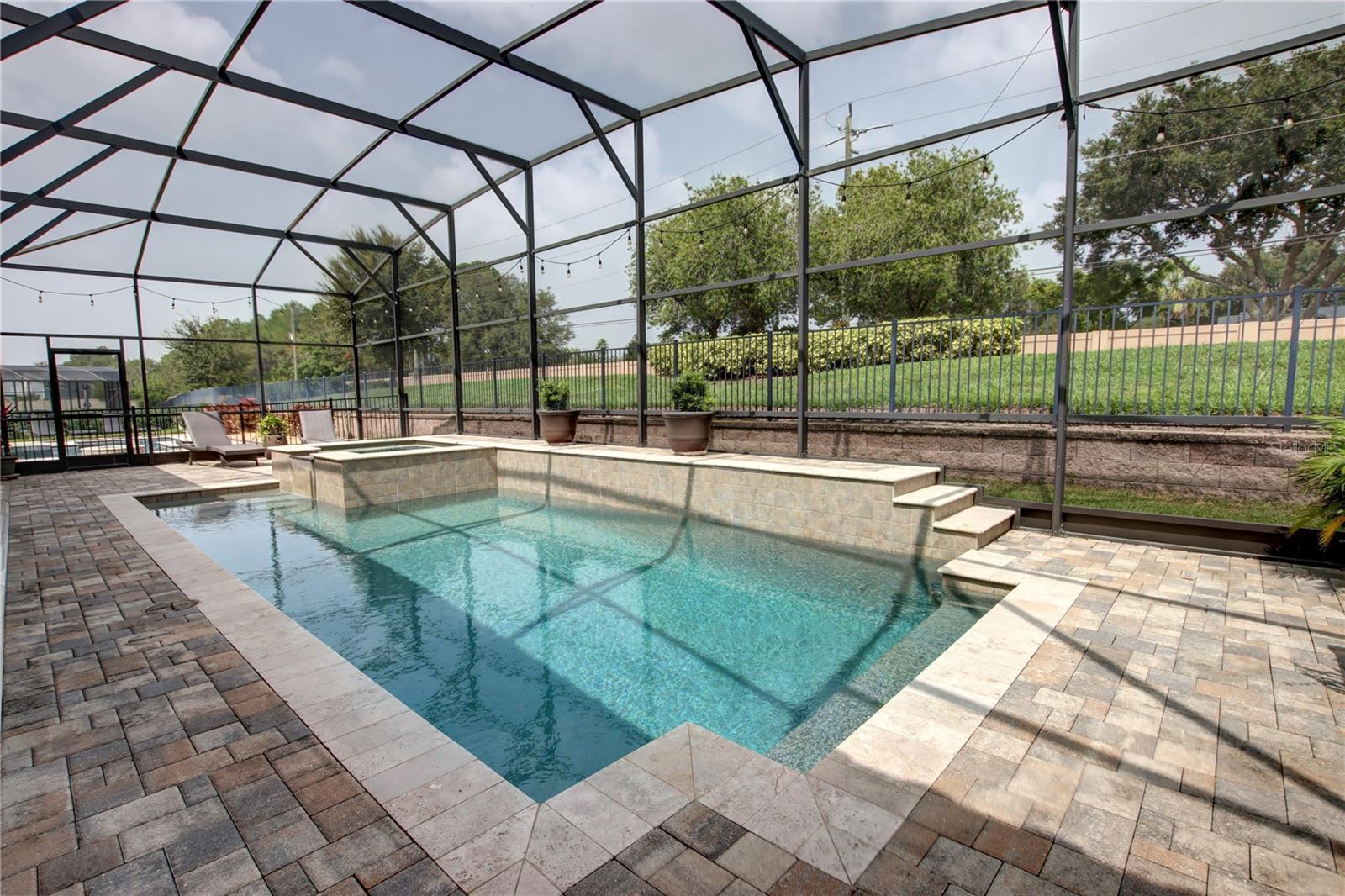 5769 SAYBROOK CIR — photo 36