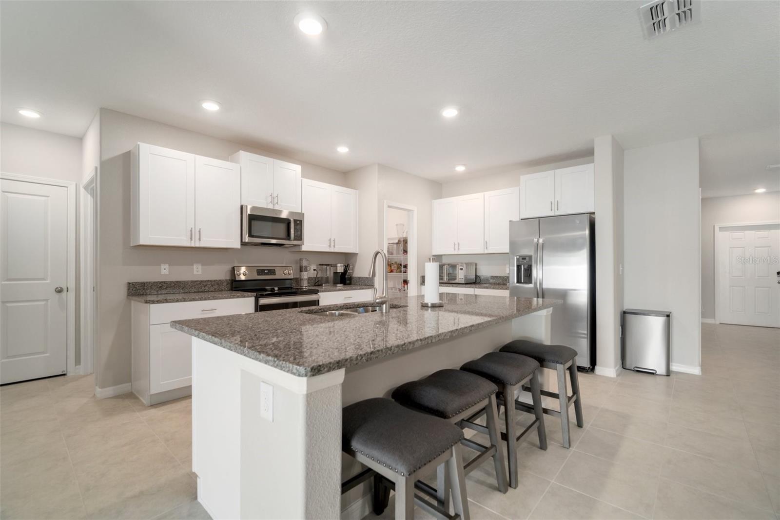 6980 KING CREEK DR — photo 9