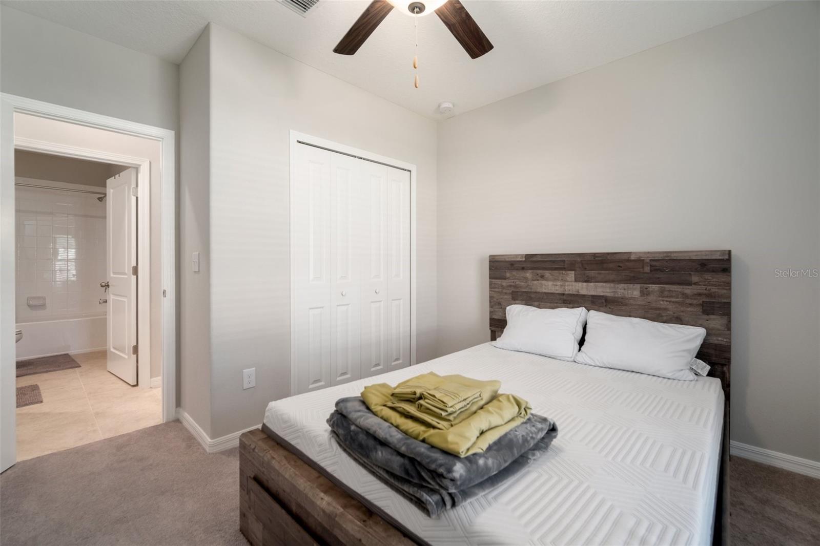 6980 KING CREEK DR — photo 34