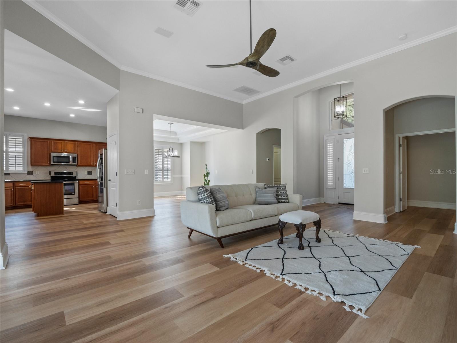 10531 HOLLY CREST DR — photo 4