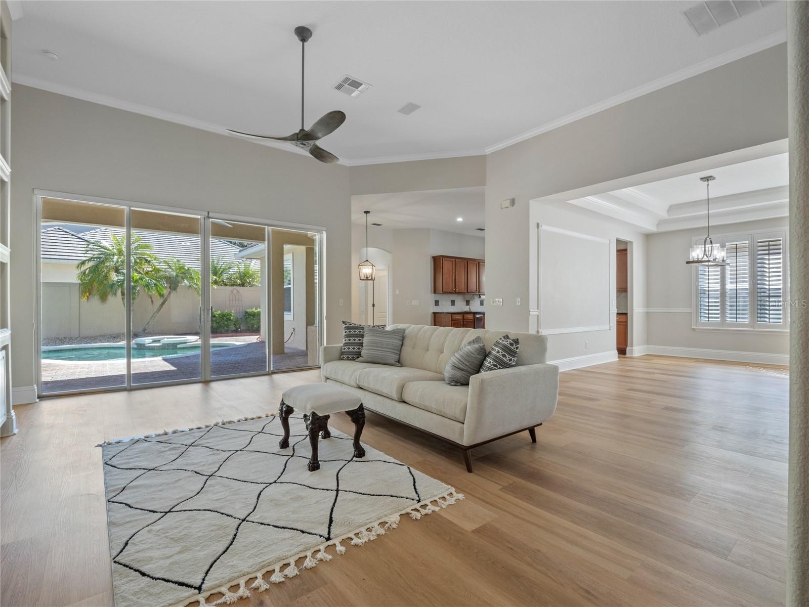 10531 HOLLY CREST DR — photo 5