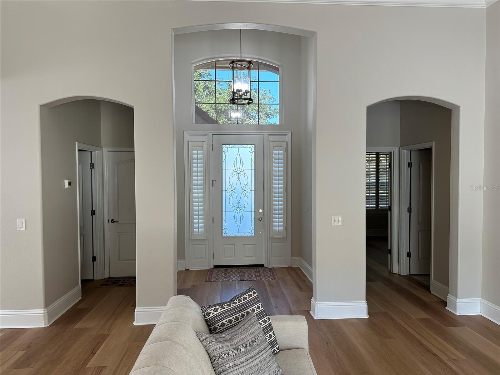 10531 HOLLY CREST DR — photo 8