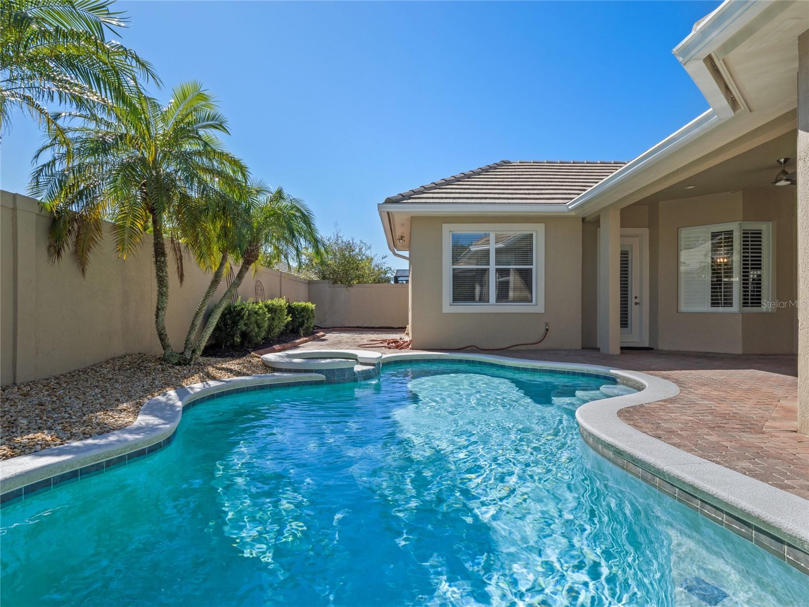 10531 HOLLY CREST DR — photo 11