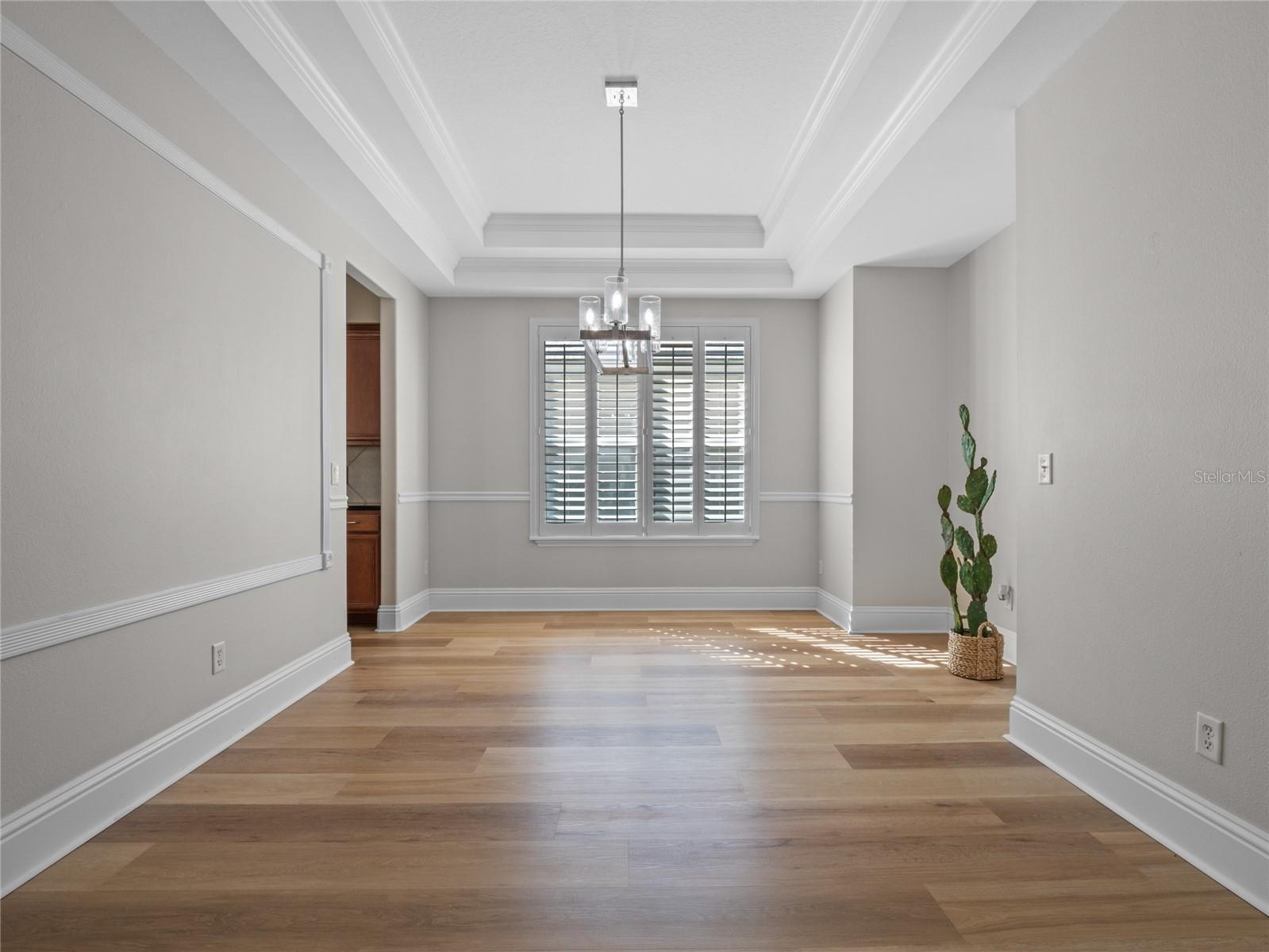 10531 HOLLY CREST DR — photo 13