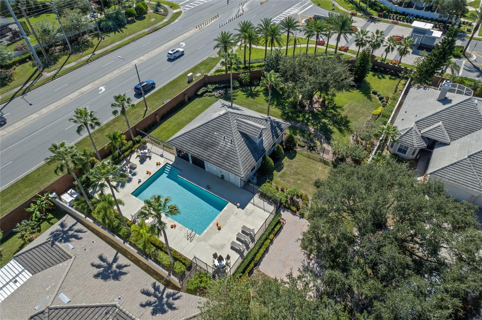10531 HOLLY CREST DR — photo 45